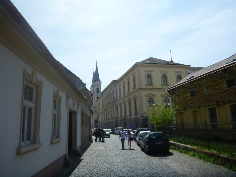 A Vízivárosi templom és Keresztény Múzeum épületei