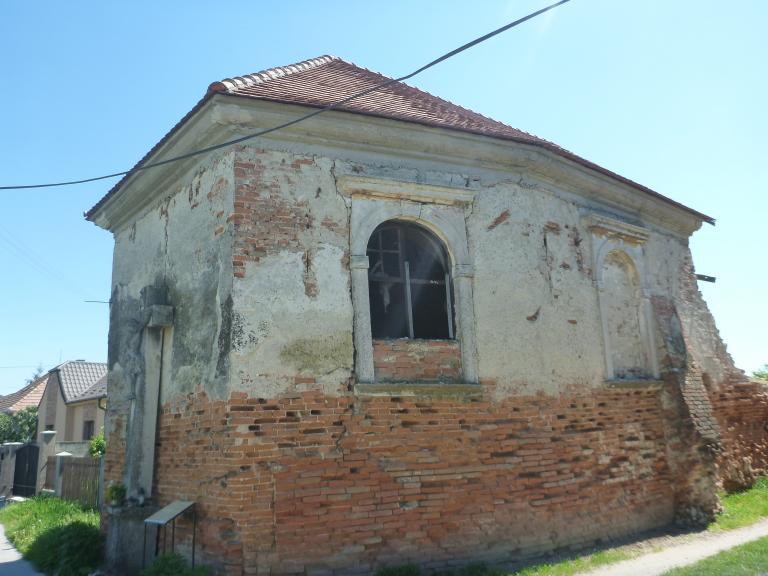 A romos állapotban levő Szent Anna-kápolna, vagy más néven Thurzó-kápolna