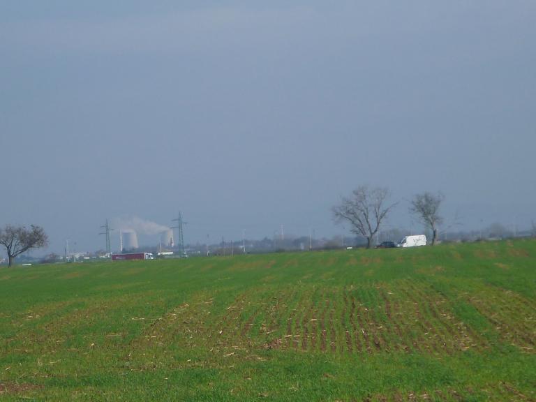 Bohunicei atomerőmű Nagyszombat felett