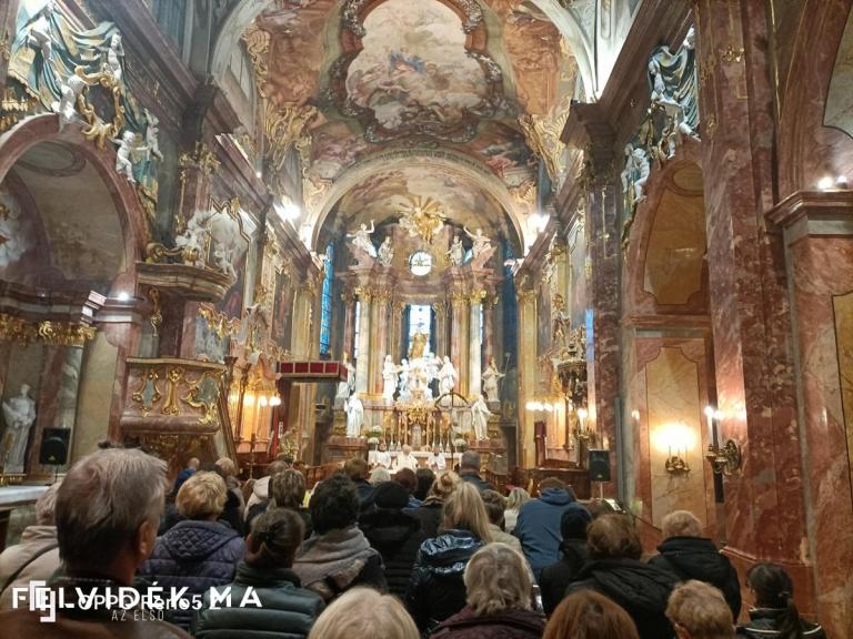 Magyar nyelvű szentmise a nyitrai székesegyházban (Fotó: Via Mariae Pt.)