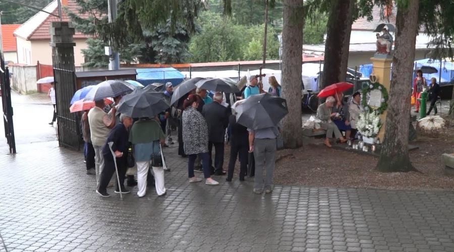 Az 5. zoboralji gyalogos zarándokok megérkeztek Kistapolcsányba Az 5. zoboralji gyalogos zarándokok megérkeztek Kistapolcsányba