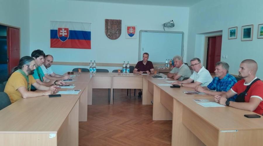 Munkaértekezlet Szőgyénben (Fotó: Berényi Kornélia/Felvidék.ma) Munkaértekezlet Szőgyénben (Fotó: Berényi Kornélia/Felvidék.ma)