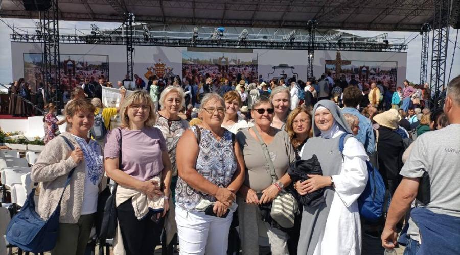 A zoborvidéki zarándokok egy csoportja Veszprémben (Fotó: Via Mariae pt.)