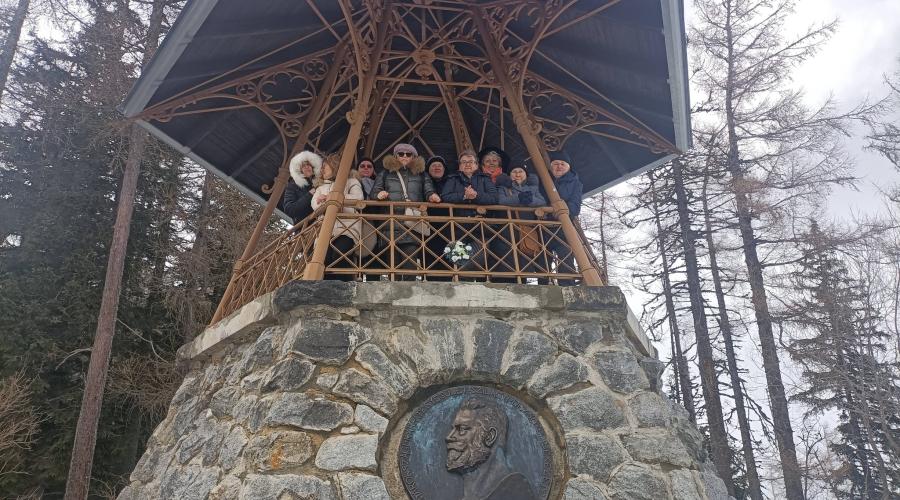 Zarándokcsoport a Tarajkán