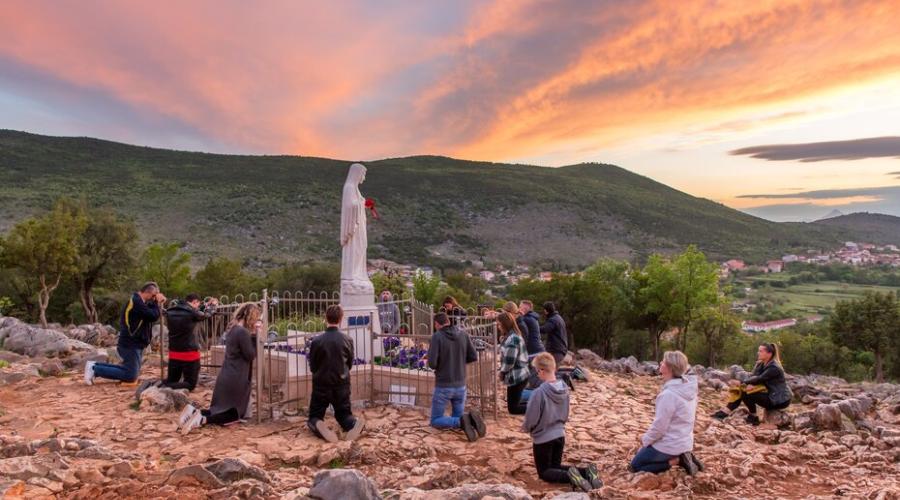 Medjugorje, a jelenés helyszíne (Fotó: medjugorje.de)
